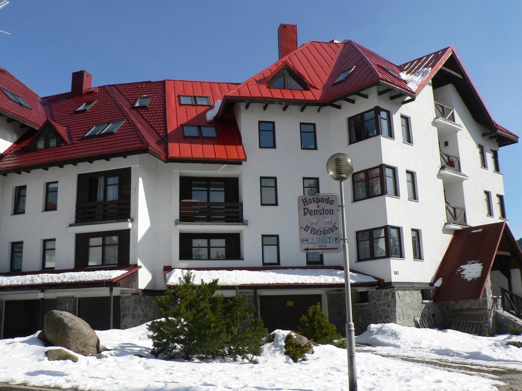 M+M Apartman Гаррахов Экстерьер фото
